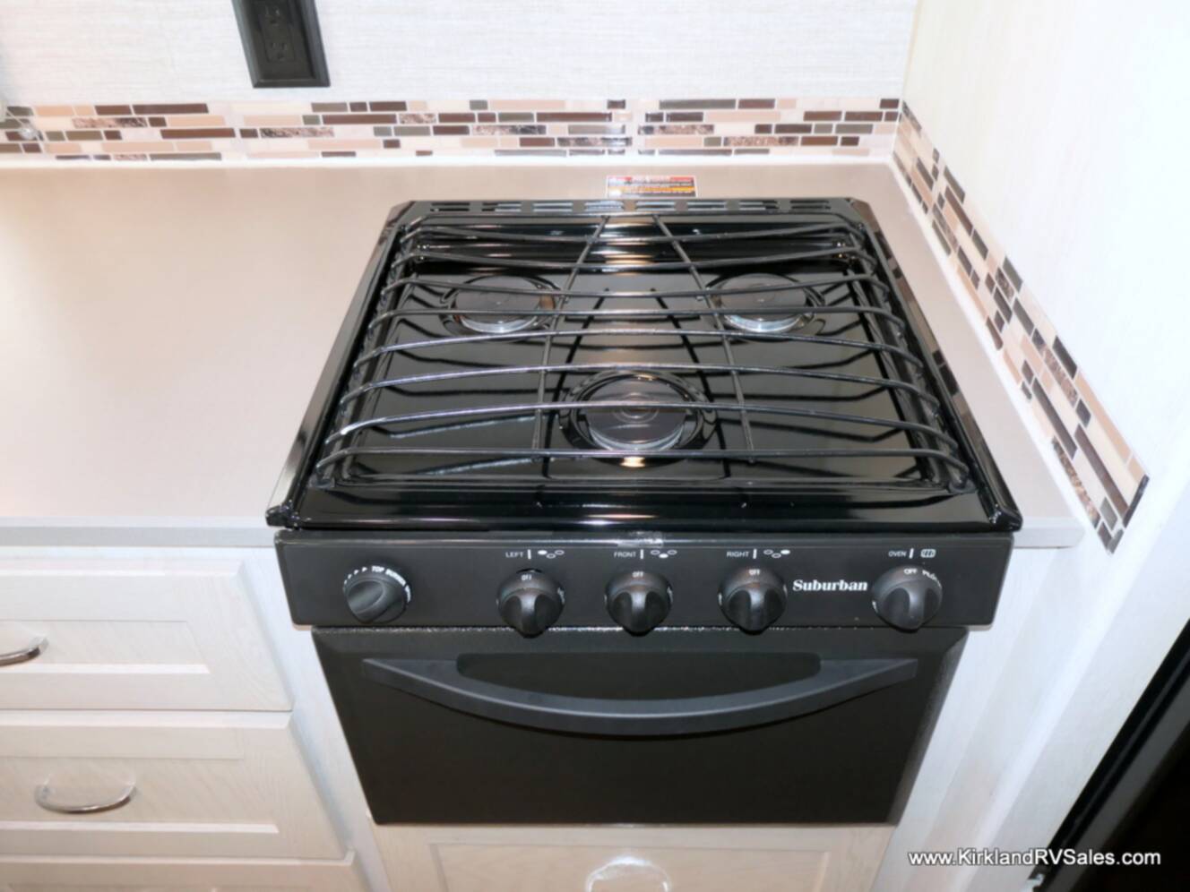 A photo of this 2020 Winnebago INTENT 28Y