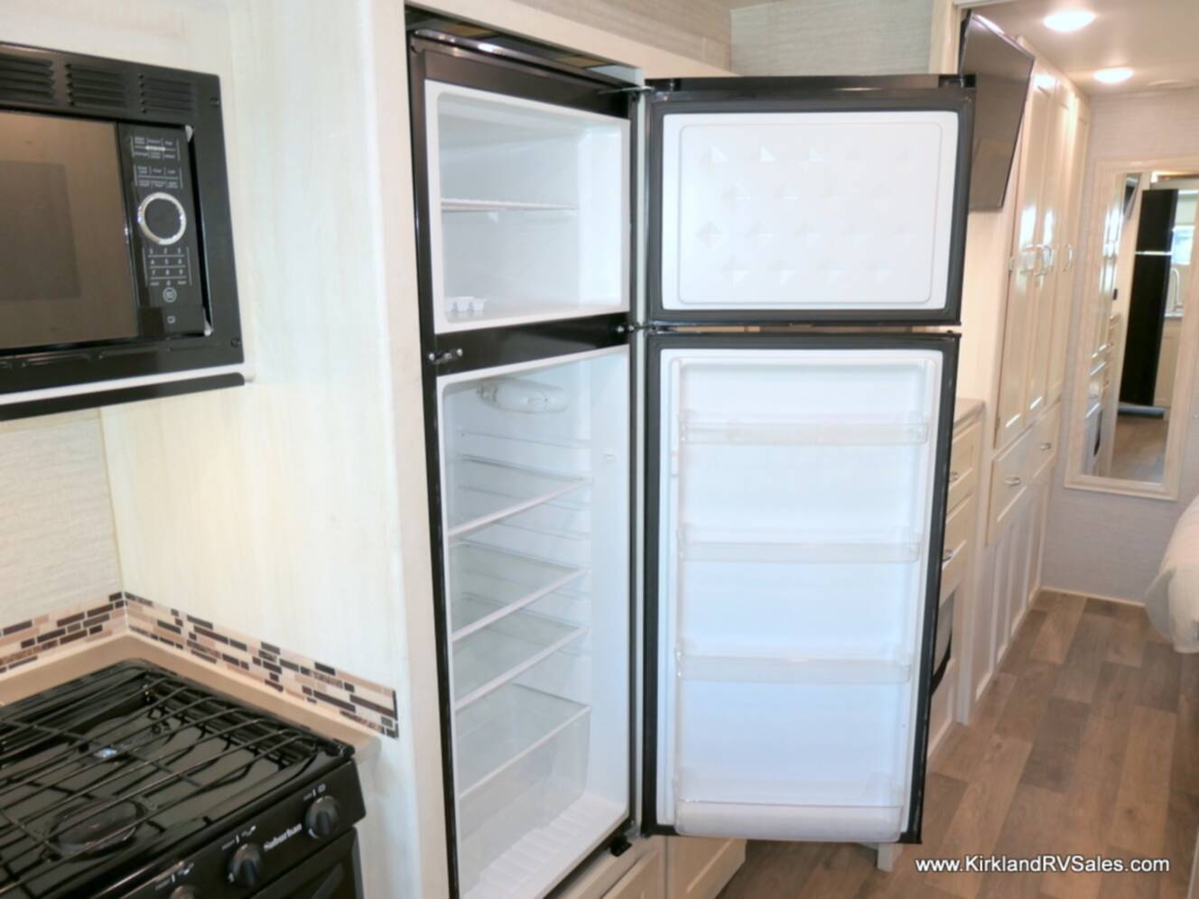 A photo of this 2020 Winnebago INTENT 28Y