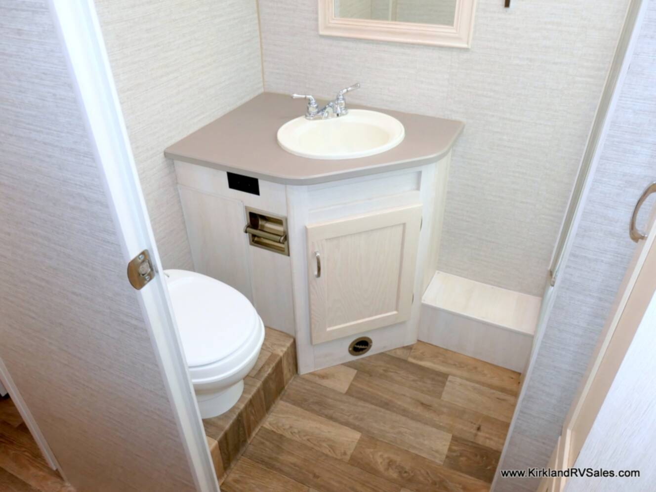 A photo of this 2020 Winnebago INTENT 28Y