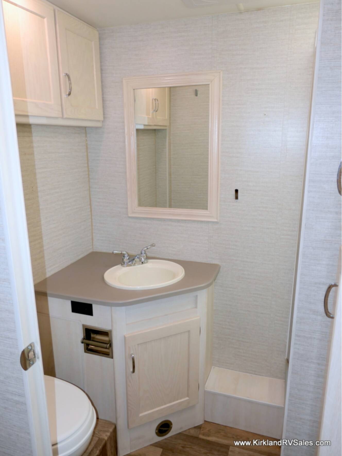 A photo of this 2020 Winnebago INTENT 28Y