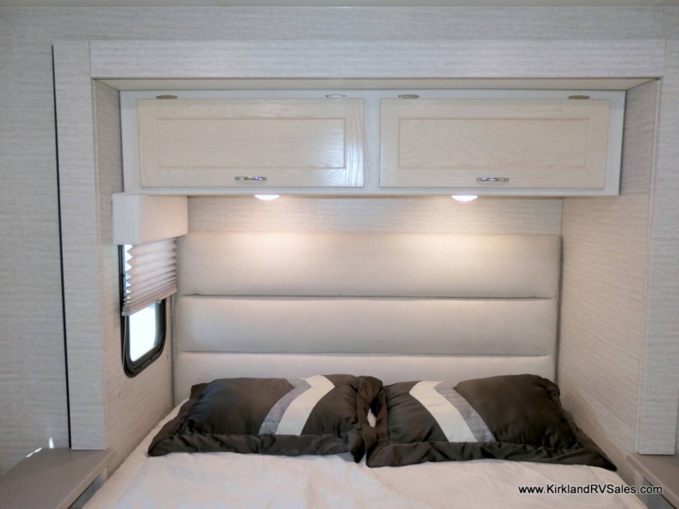 A photo of this 2020 Winnebago INTENT 28Y