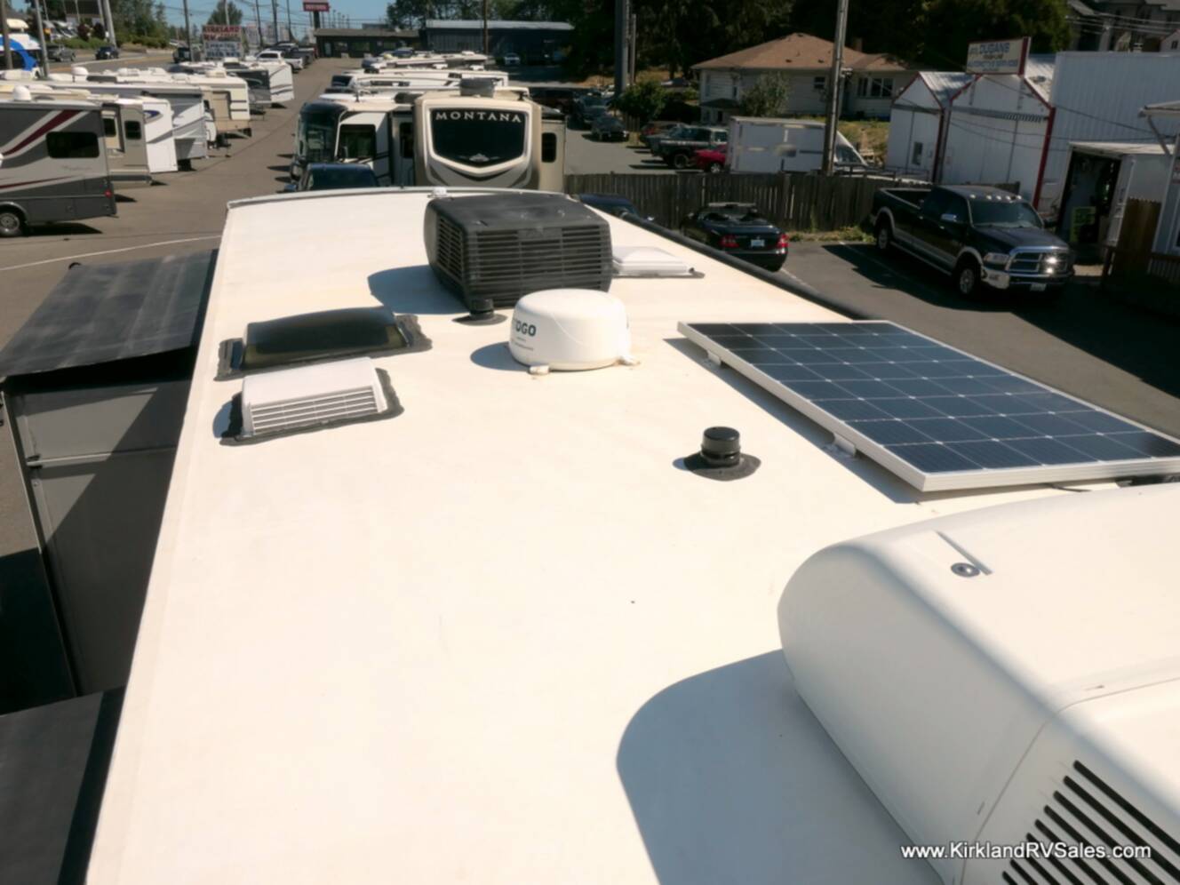 A photo of this 2020 Winnebago INTENT 28Y