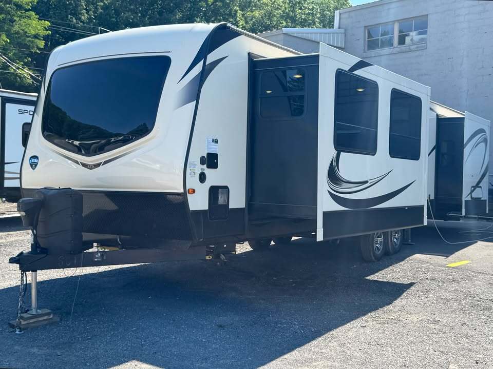 2018 Keystone SPRINTER 333FKS in syracuse NY