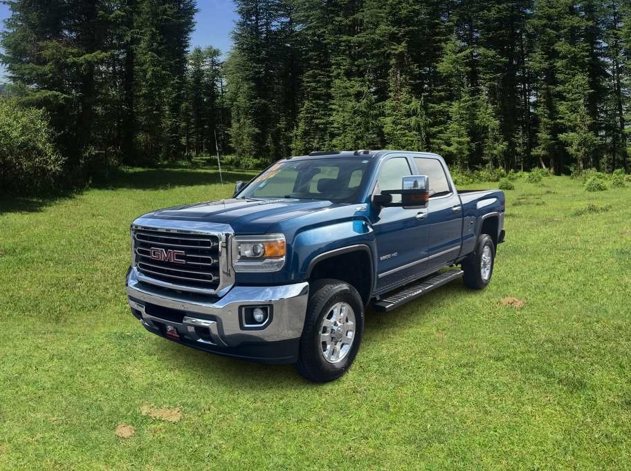 2016 GMC SIERRA in Grants Pass, OR