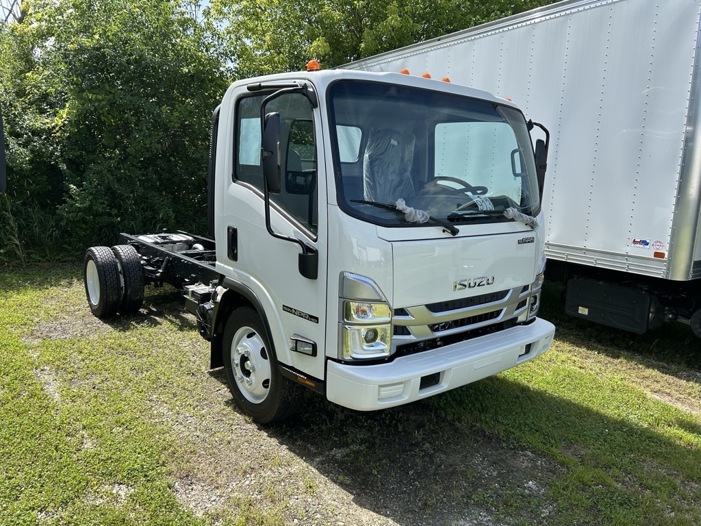 2026 ISUZU NPRGASHD in West Chicago, IL