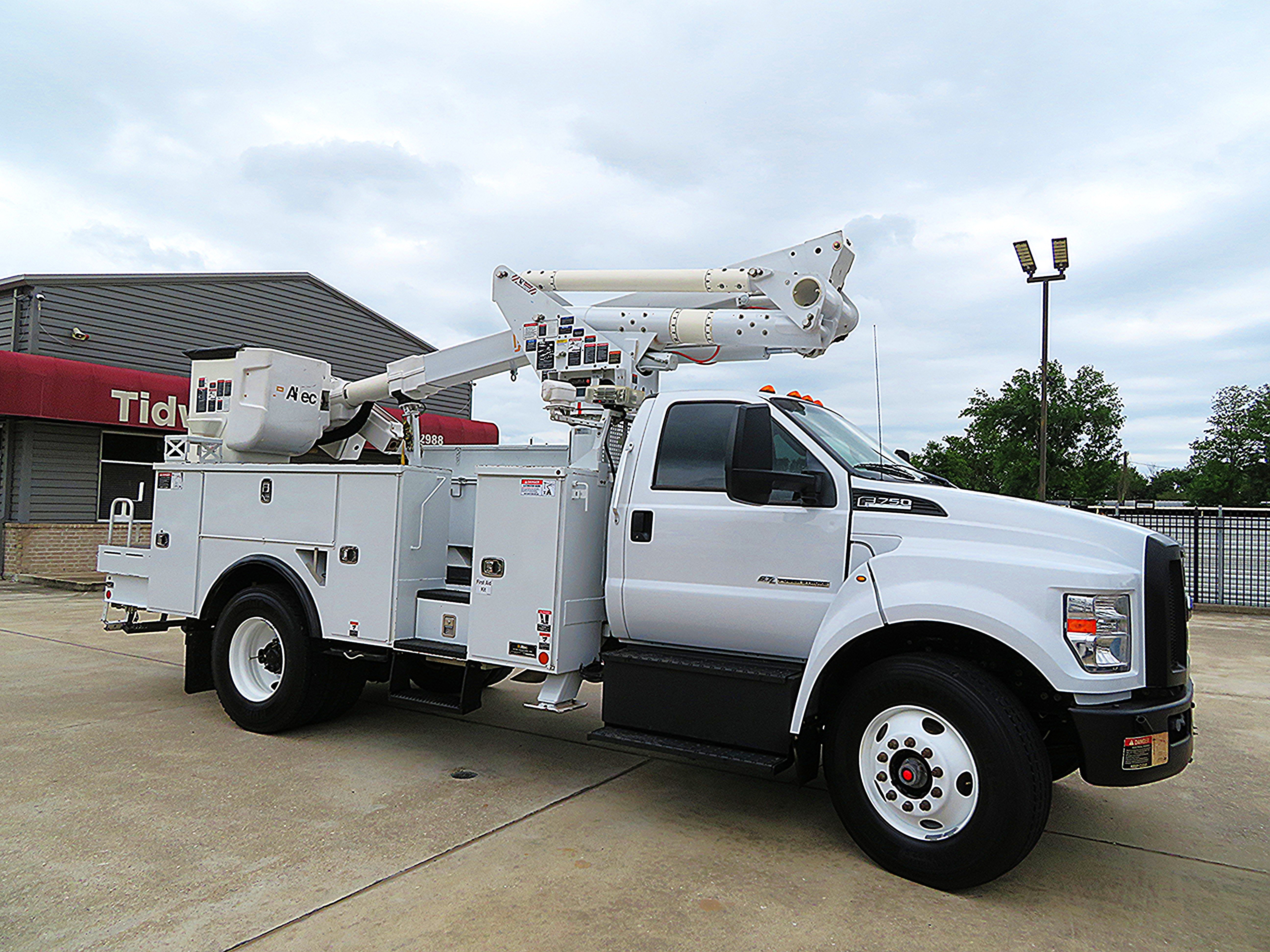 2018 FORD F750 in Houston, TX