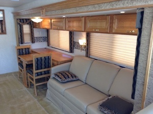 2004 Newmar KOUNTRY STAR 3705 in cedar park TX