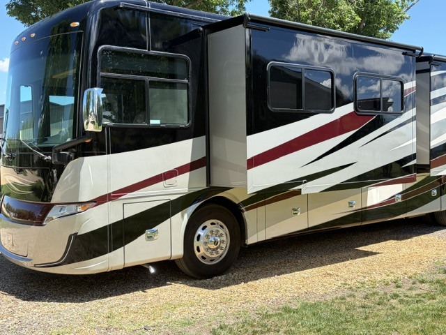 2019 Tiffin Motorhomes ALLEGRO RED 37PA in mapleton MN