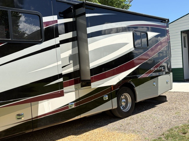 2019 Tiffin Motorhomes ALLEGRO RED 37PA in mapleton MN