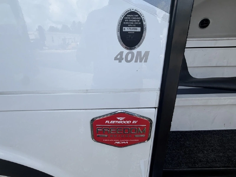 2020 FLEETWOOD DISCOVERY LXE 40M