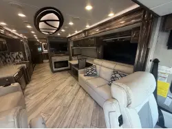 2020 FLEETWOOD DISCOVERY LXE 40M