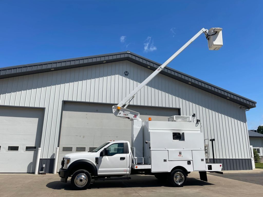 2018 FORD F550 in Battle Creek, MI