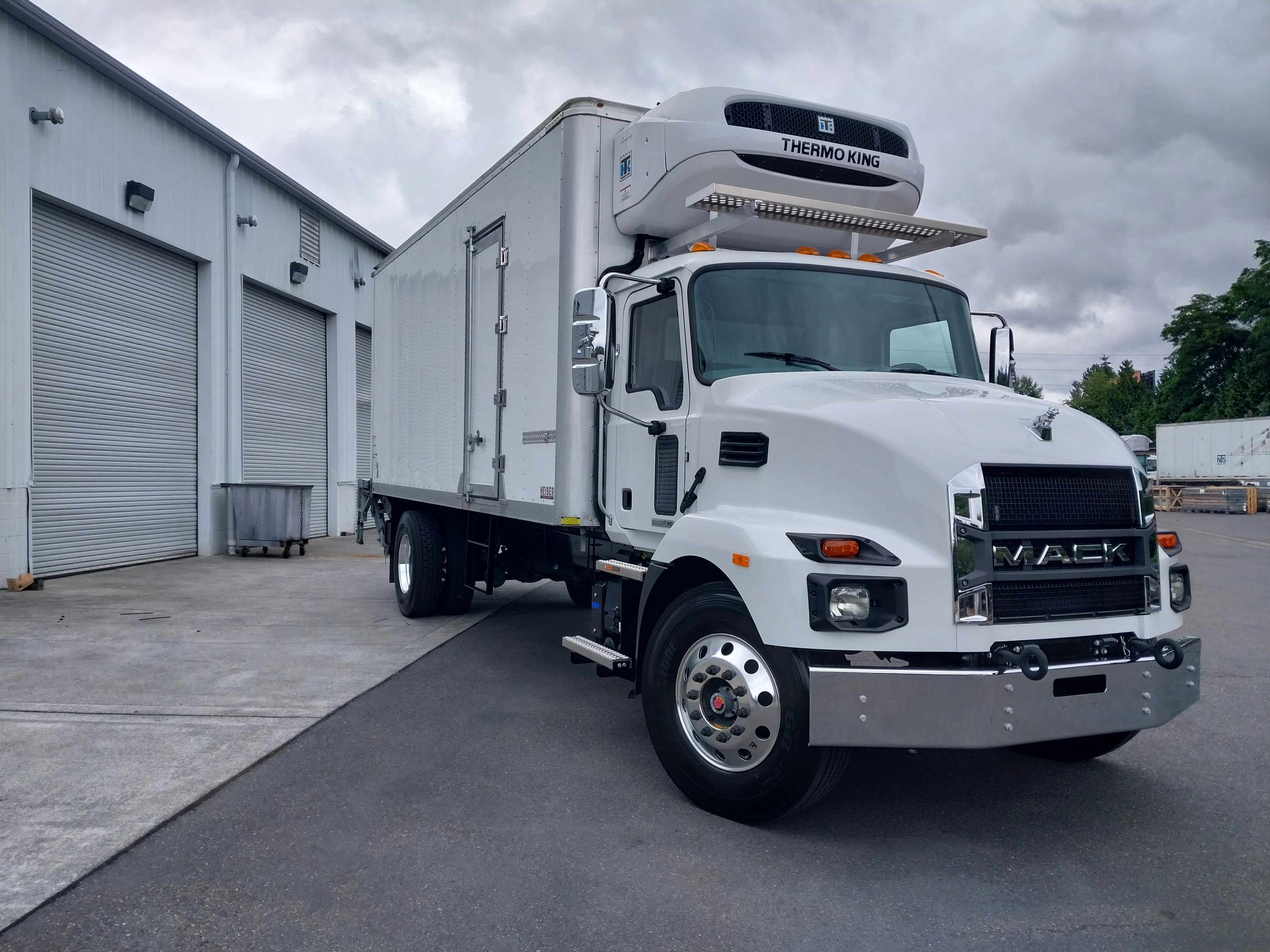 2025 MACK MD6 in Seattle, WA