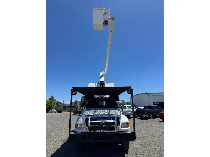 2015 FORD F750
