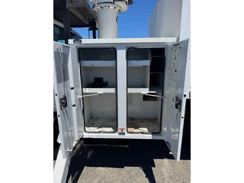 2015 FORD F750