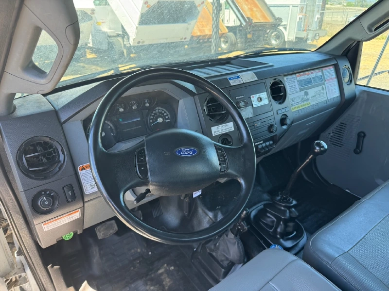 2015 FORD F750