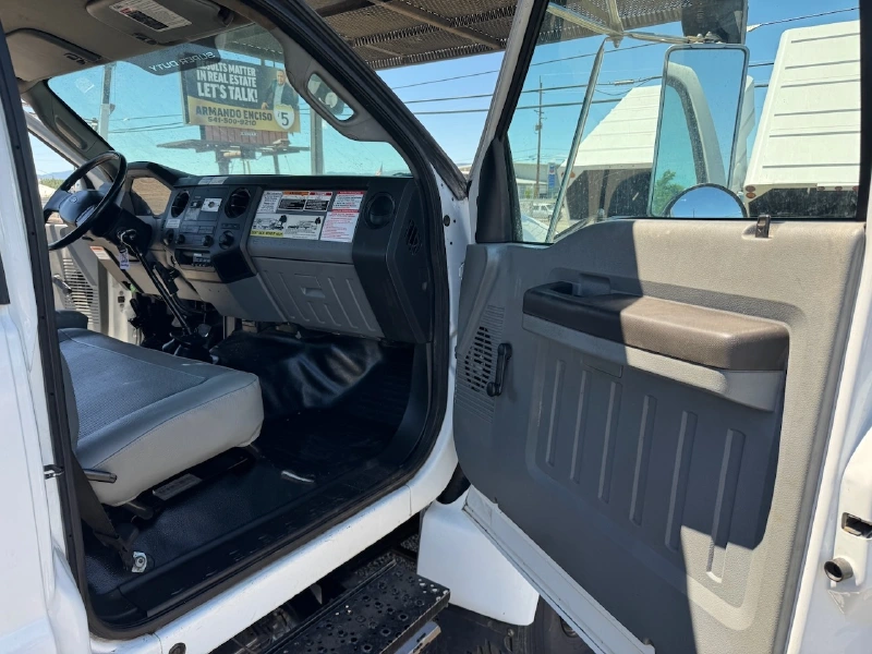 2015 FORD F750