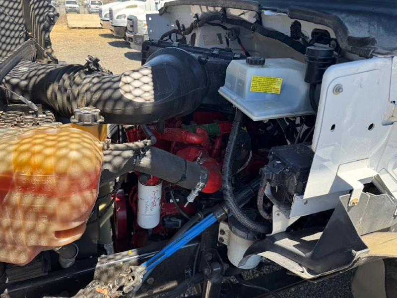 2015 FORD F750