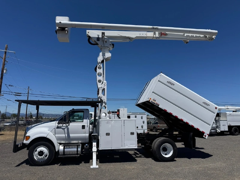 2015 FORD F750