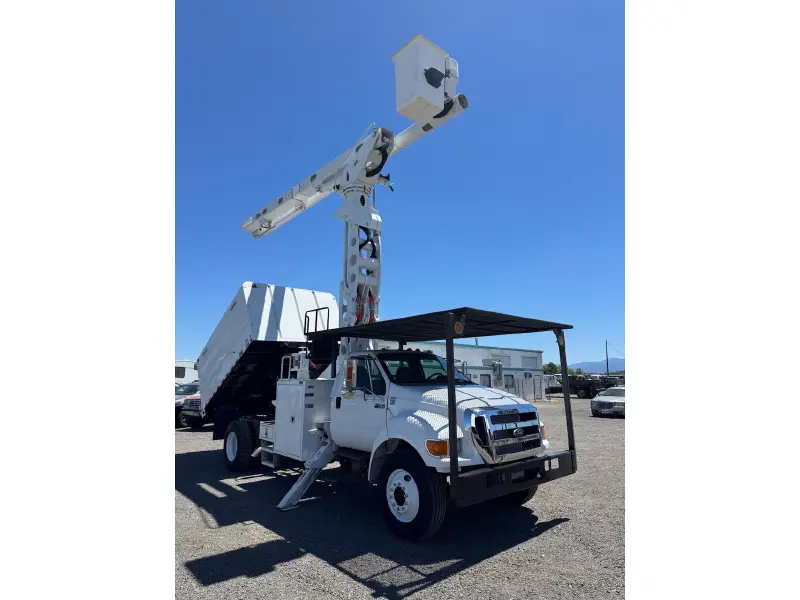 2015 FORD F750