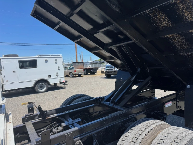 2015 FORD F750