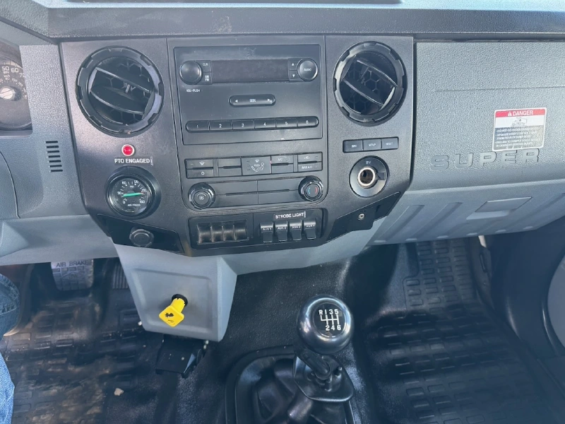 2015 FORD F750