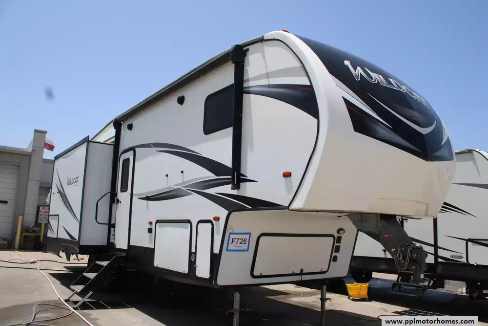 2019 Forest River Wildcat 290RL in cleburne TX