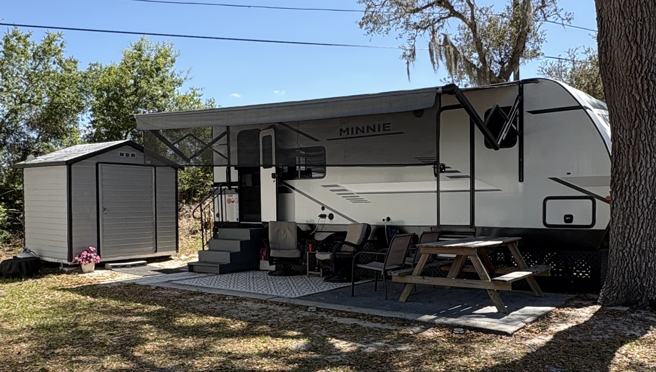 2022 Winnebago MINNIE 2529RG in north rose NY