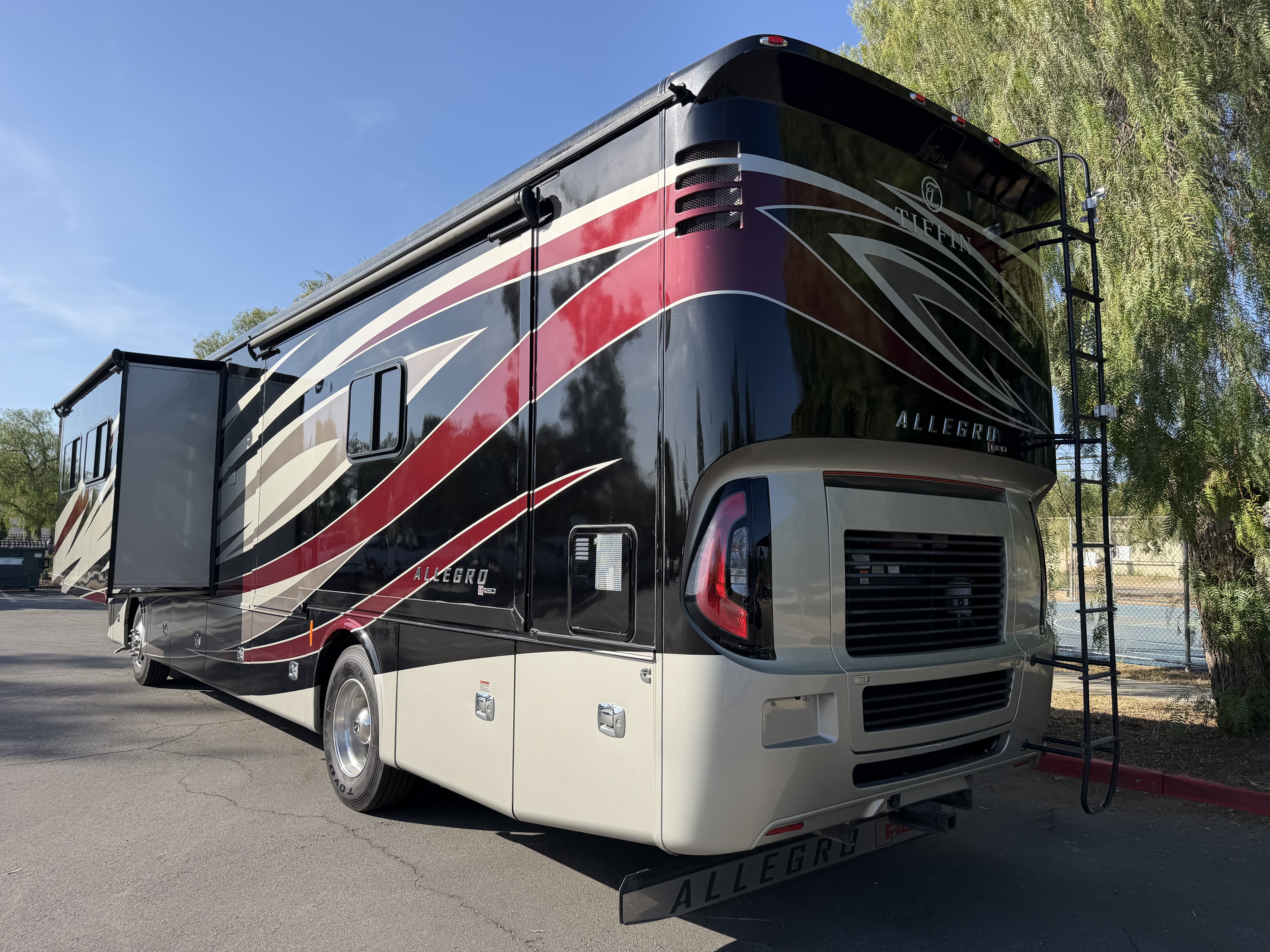 2018 Tiffin Motorhomes ALLEGRO 37AP in ramona CA