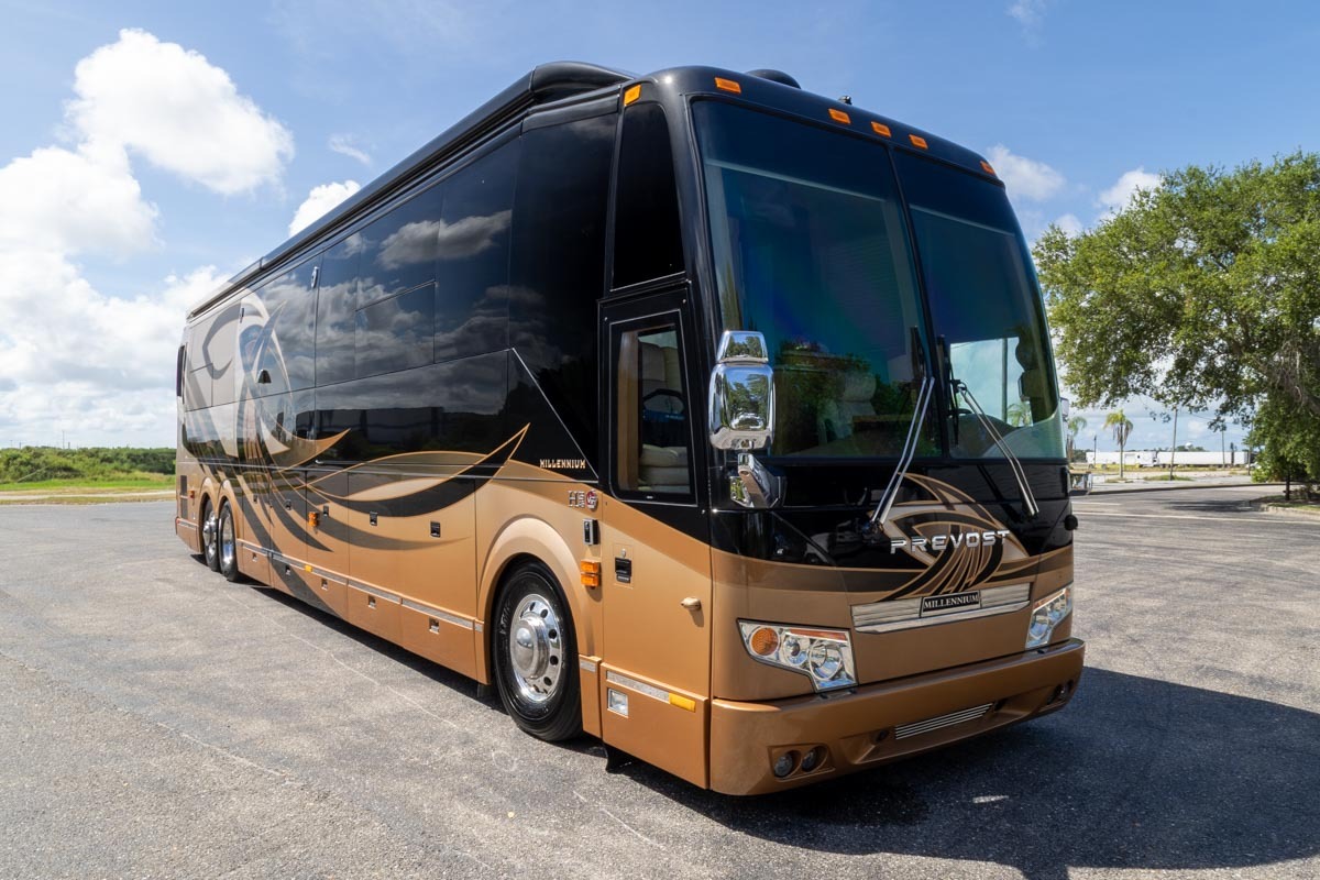 2014 Prevost MILLENNIUM H3 45 in bradenton FL