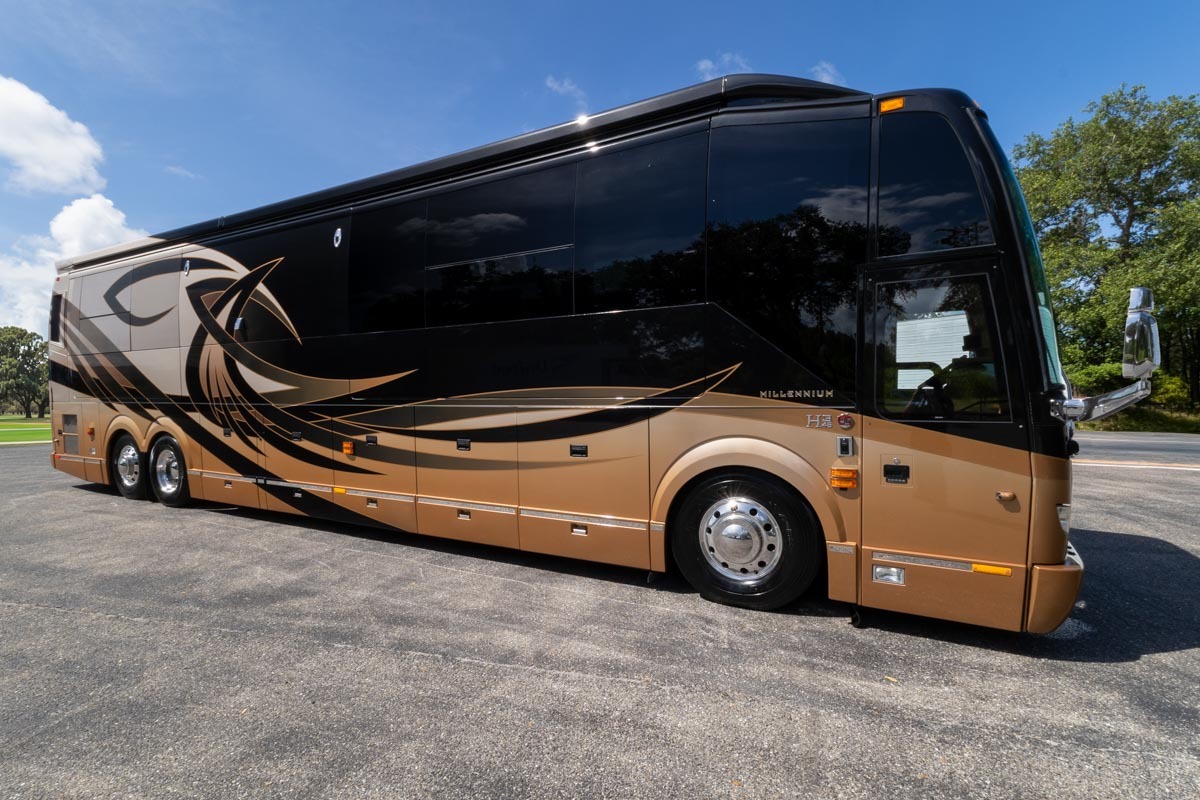 2014 Prevost MILLENNIUM H3 45 in bradenton FL
