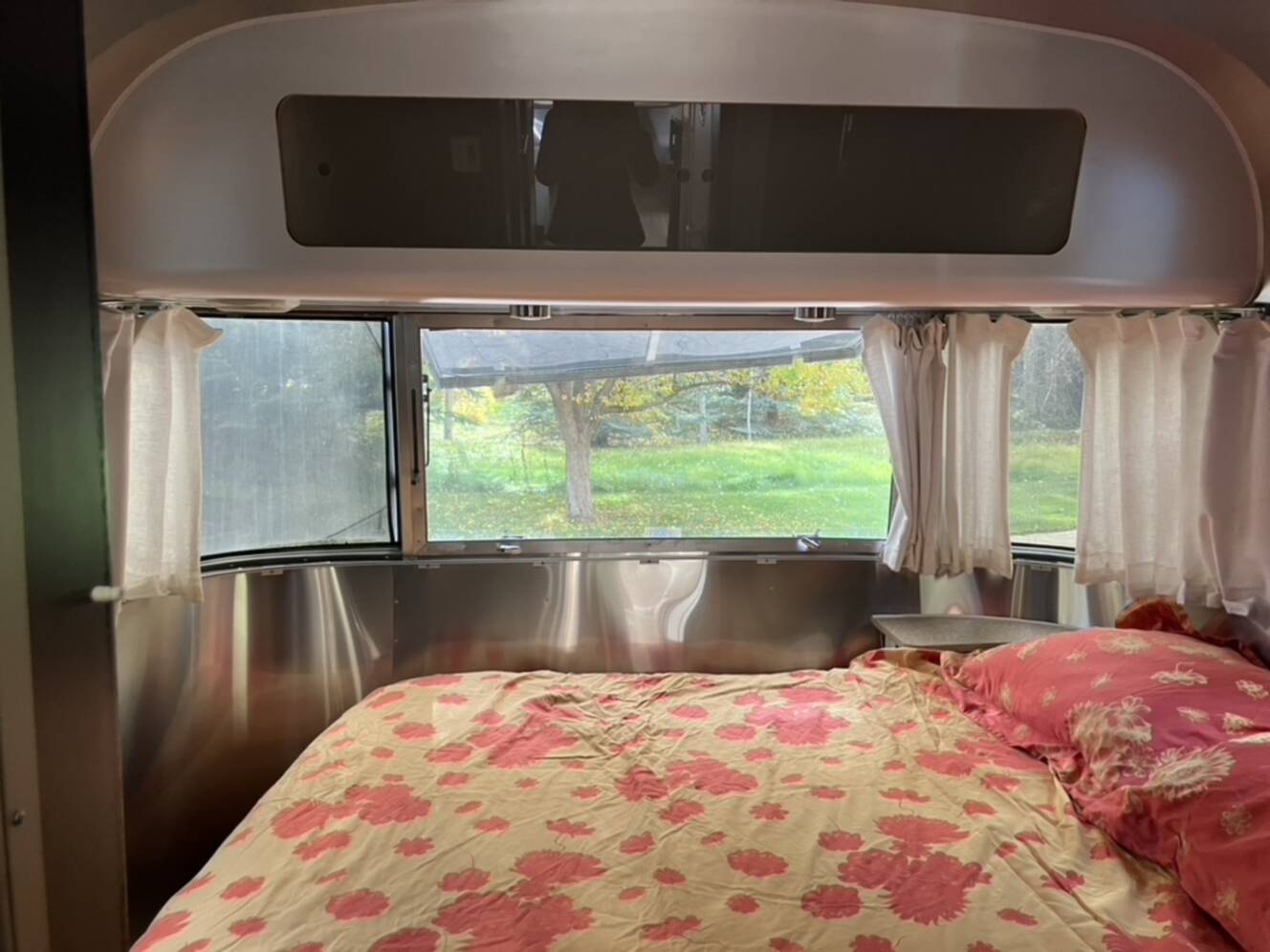 A photo of this 2010 Airstream INTERNATIONAL SIGNATURE 25FB SIGNATURE