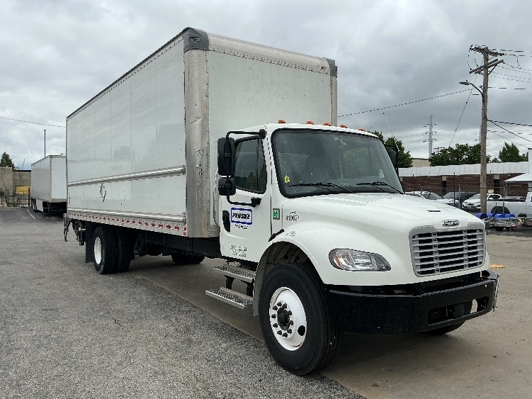 2022 FREIGHTLINER BUSINESS CLASS M2 106 in Earth City, MO