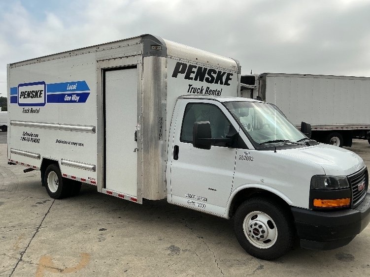 2022 GMC SAVANA in Carson, CA