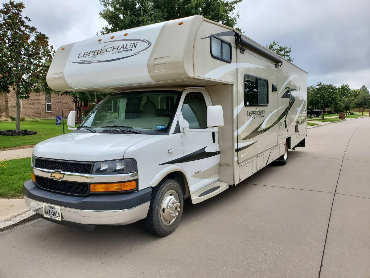 2014 Coachmen Leprechaun in elm mott TX