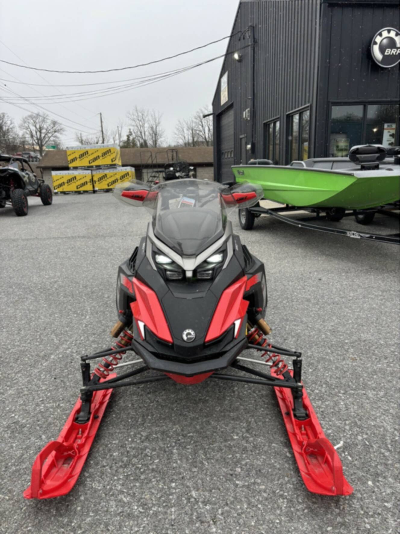 A photo of this 2026 Lynx XTERRAIN RE 850