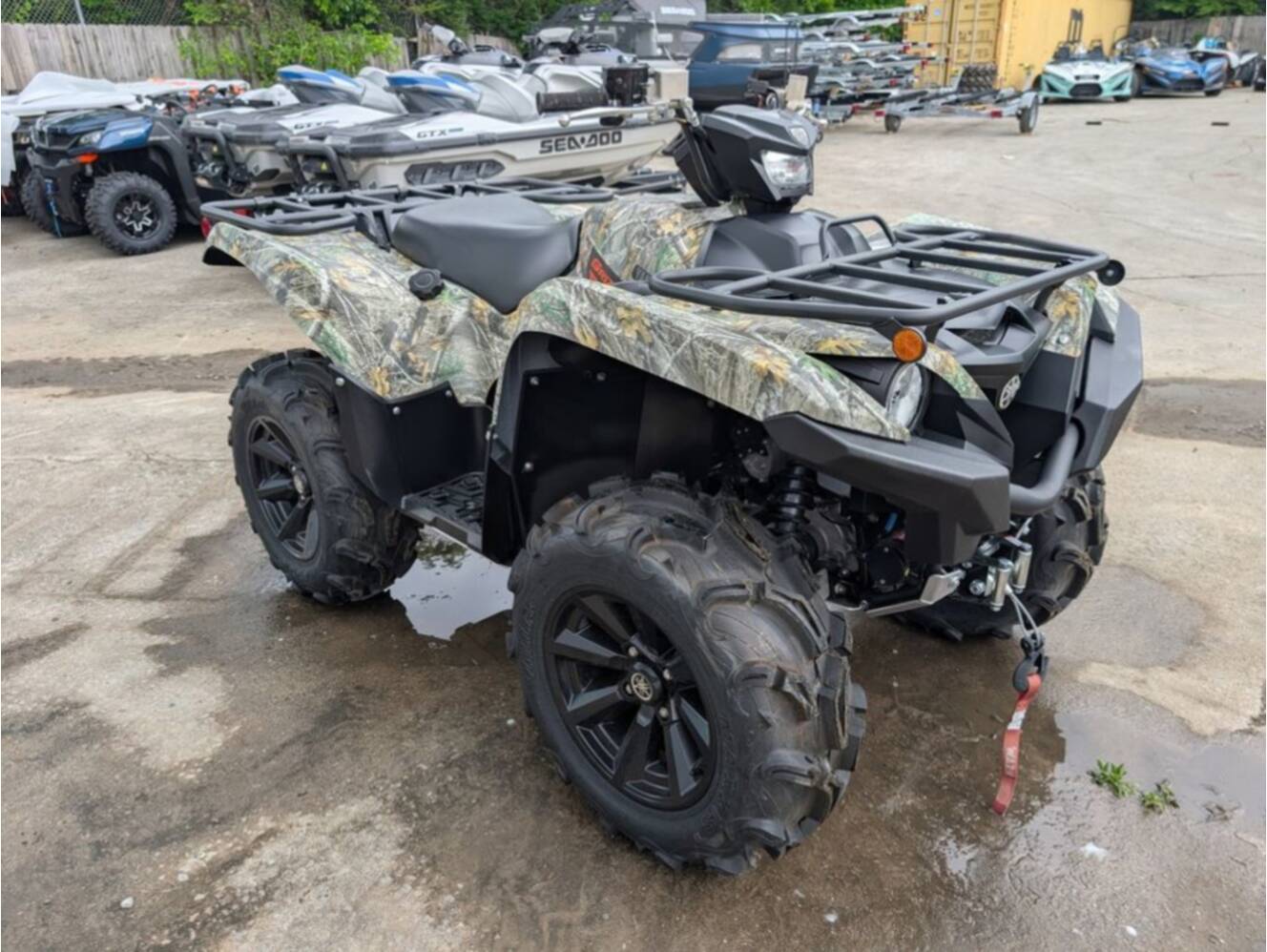A photo of this 2025 Yamaha Grizzly EPS Camo