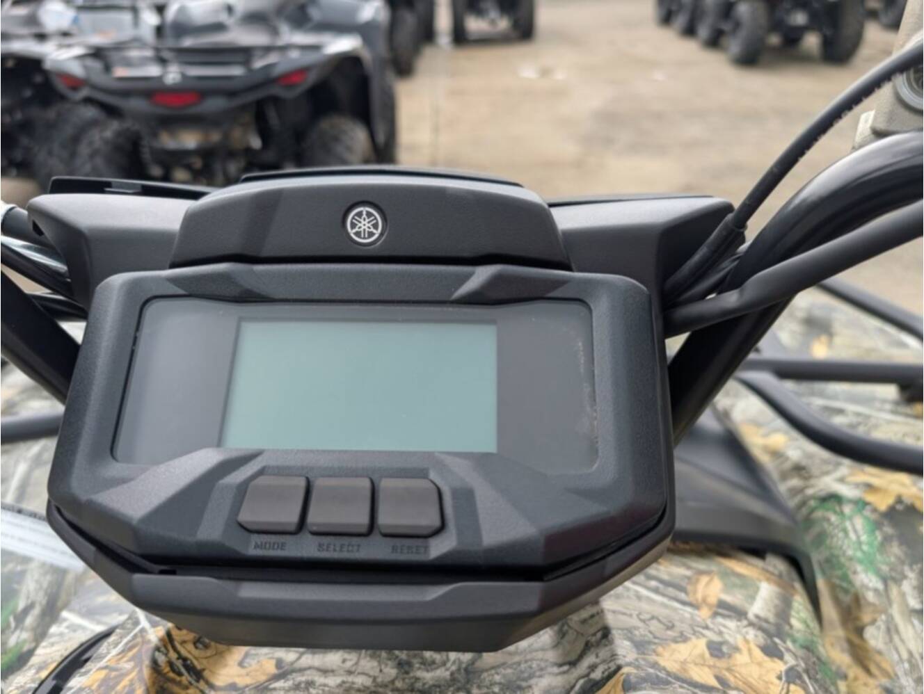 A photo of this 2025 Yamaha Grizzly EPS Camo