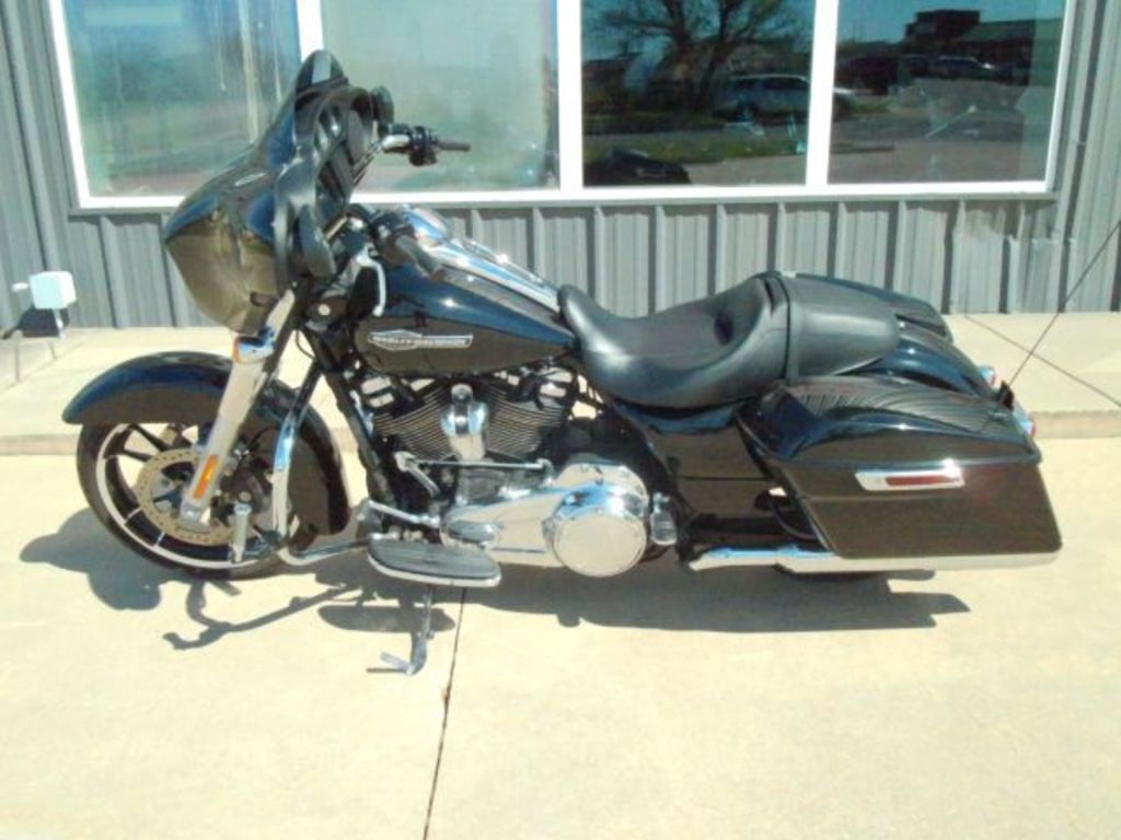 2022 Harley-Davidson® FLHX STREET GLIDE FLHX in Wichita, KS