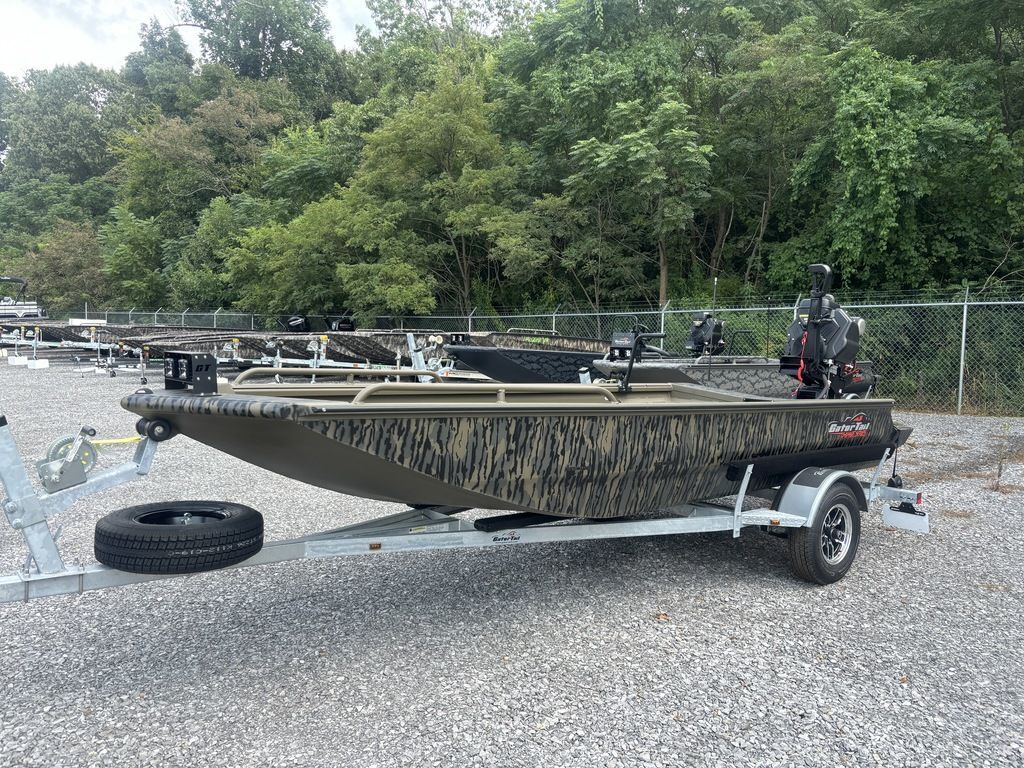 2026 Gator Tail Savage Mid DeckSeries 50" x 17' in guntersville AL