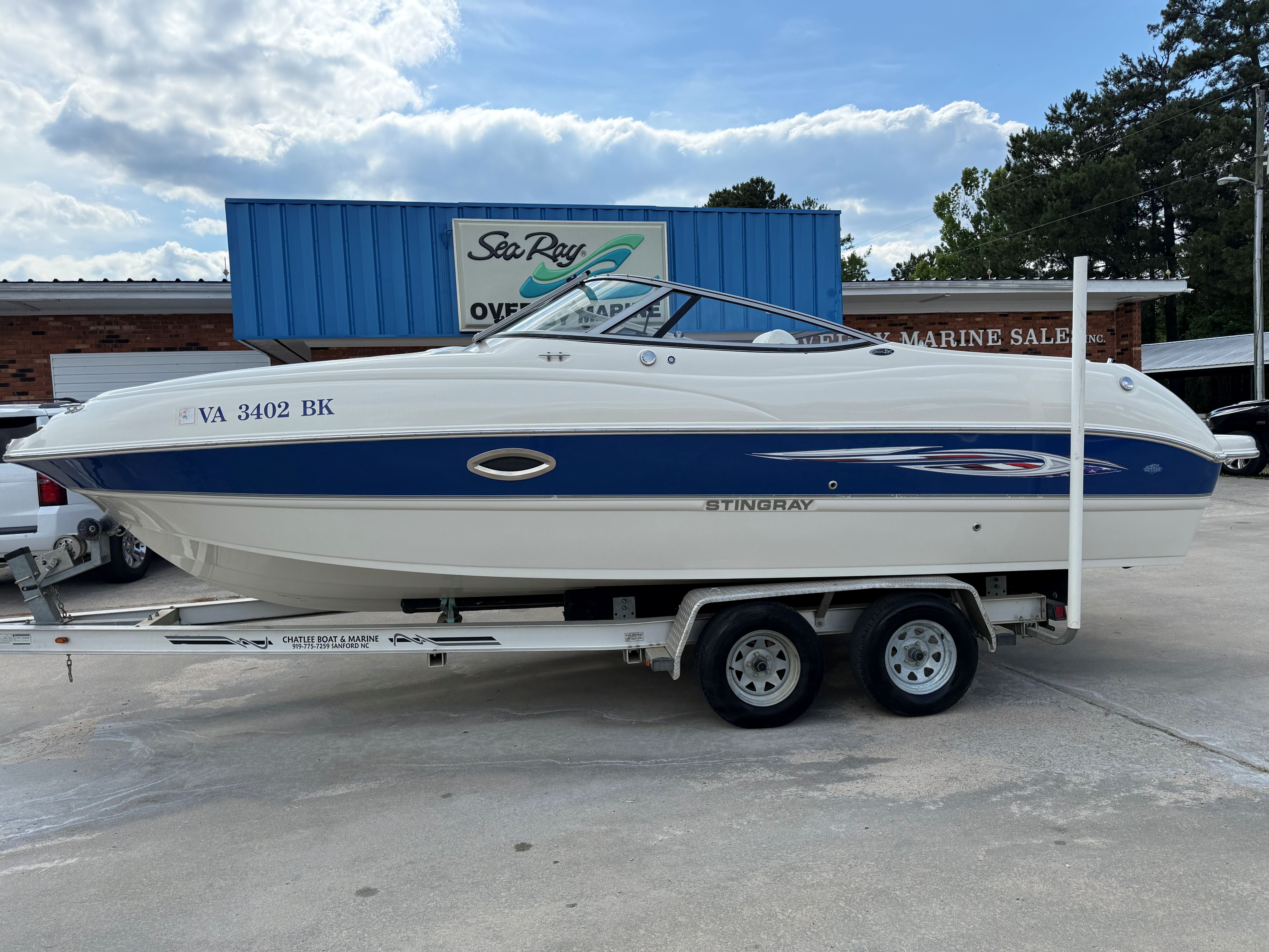 2007 Stingray Boats 220DR in kittrell NC