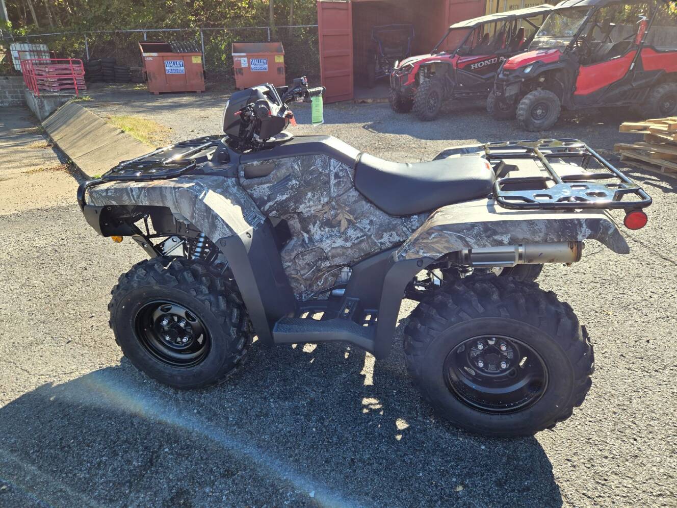 A photo of this 2026 Honda FourTrax Foreman 4x4