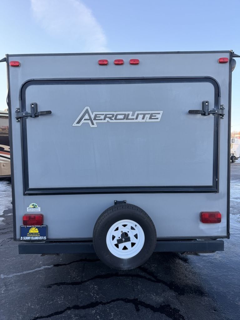 2015 Dutchmen Aerolite 224ES in rockford IL