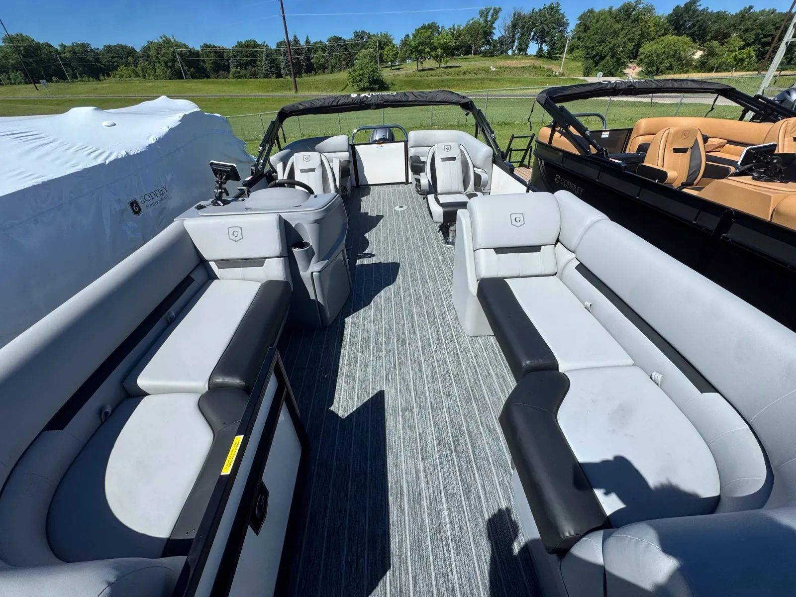 2027 Godfrey XPERIENCE 2286 SBX 115HP BUNK TRAILER in detroit lakes MN