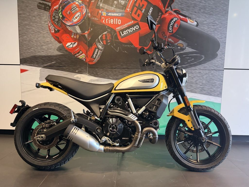 2022 Ducati Scrambler Icon 62 Yellow ICON in Miami, FL