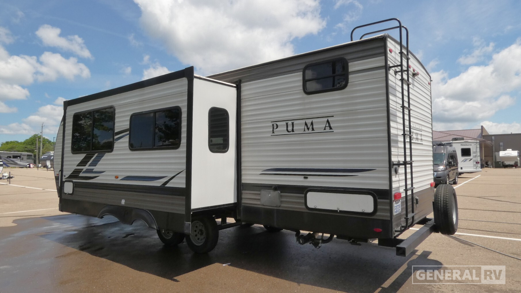 2022 Palomino PUMA 28DBFQ in clarkston MI