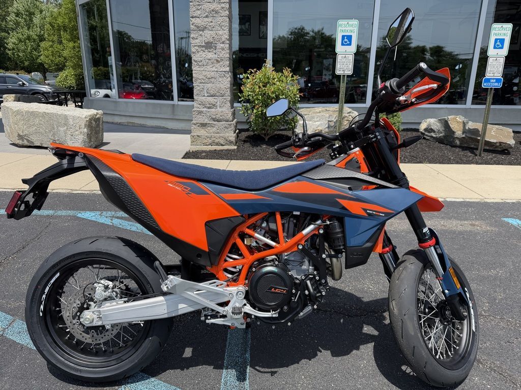 2026 KTM 690 SMC R ENDURO R in Deptford, NJ