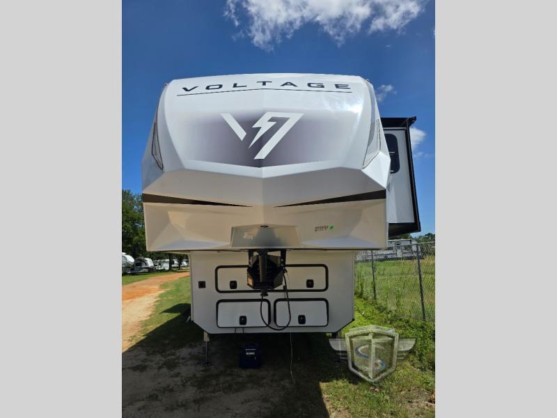 2026 Dutchmen Rv VOLTAGE V SERIES 4250 in bryan TX