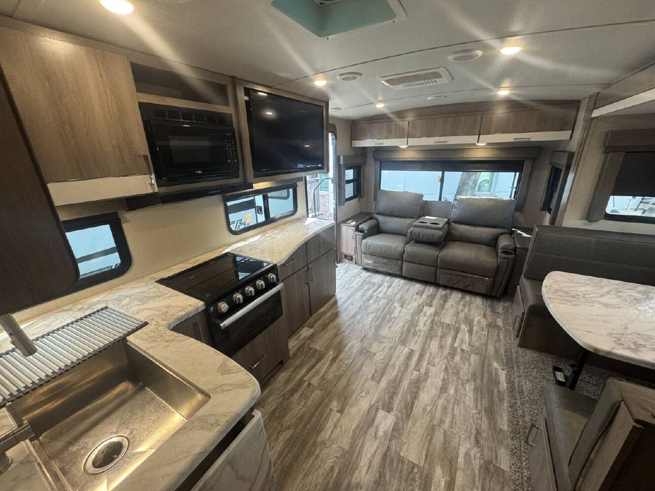 A photo of this 2021 Grand Design Imagine 2500RL