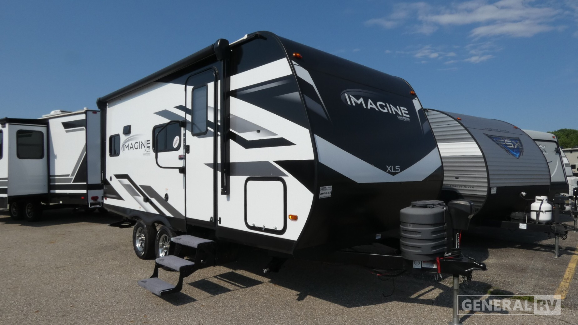 2023 Grand Design Imagine XLS 17MKE in mt clemens MI